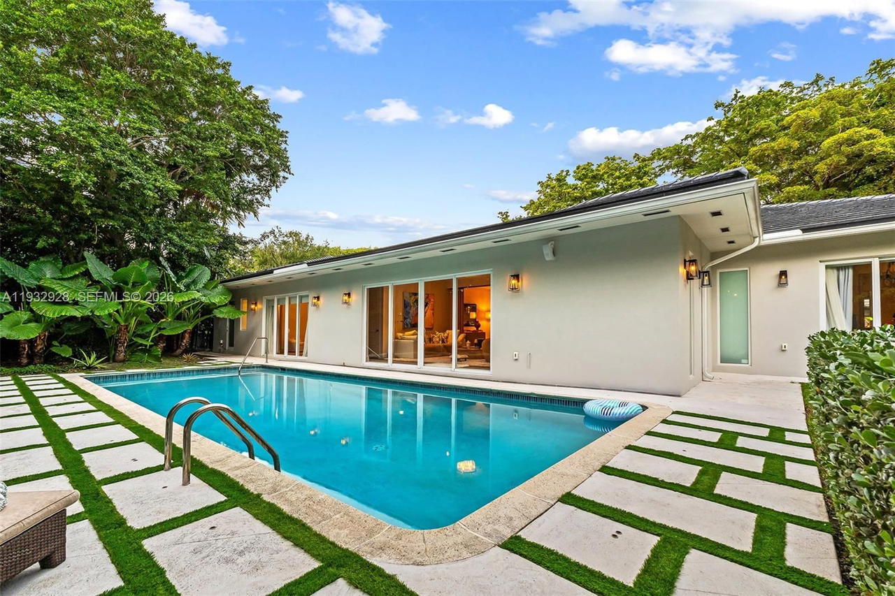 Real estate property located at 680 Buttonwood Ln, Miami-dade, Bay Point, Miami, FL