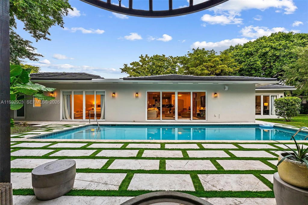 Real estate property located at 680 Buttonwood Ln, Miami-dade, Bay Point, Miami, FL