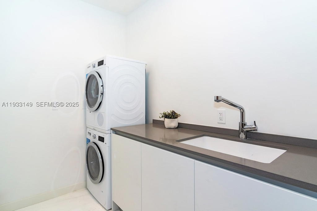 Real estate property located at 300 Biscayne Blvd Way #1901, Miami-dade, Aston Martin Residences, Miami, FL
