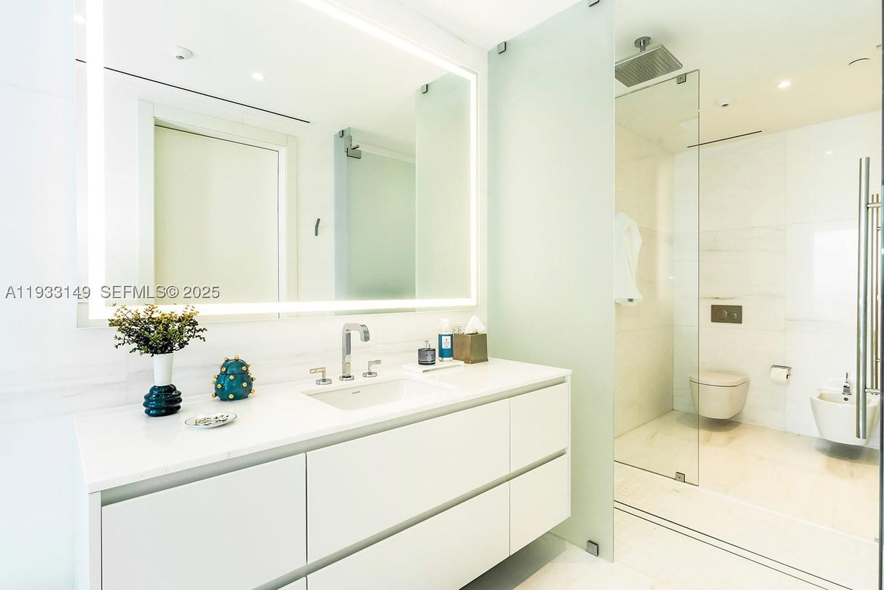 Real estate property located at 300 Biscayne Blvd Way #1901, Miami-dade, Aston Martin Residences, Miami, FL