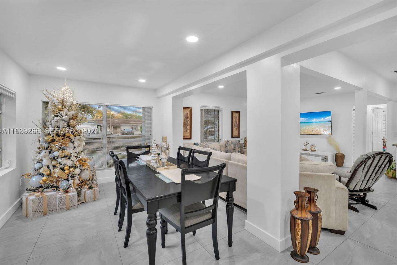 Real estate property located at 14140 10th Ave, Miami-dade, Biscayne Highlands, North Miami, FL