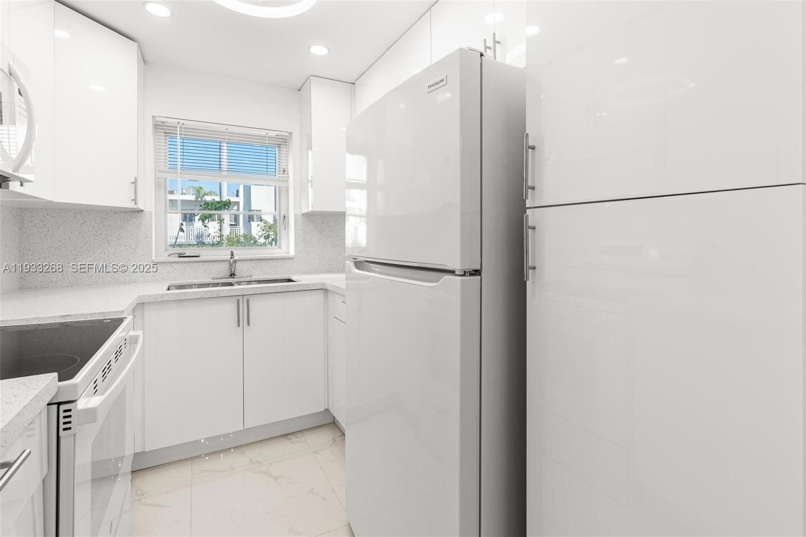 Real estate property located at 1820 James Ave #2A, Miami-dade, 1820 James Ave Condo, Miami Beach, FL