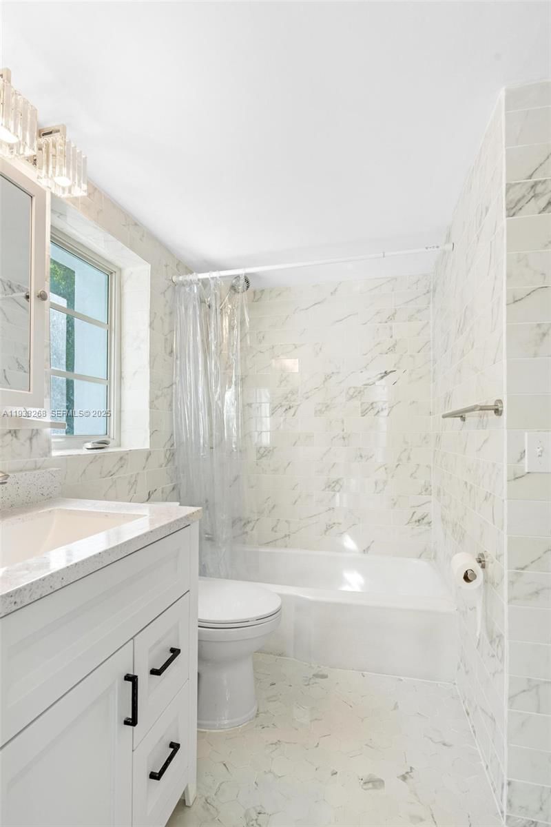 Real estate property located at 1820 James Ave #2A, Miami-dade, 1820 James Ave Condo, Miami Beach, FL