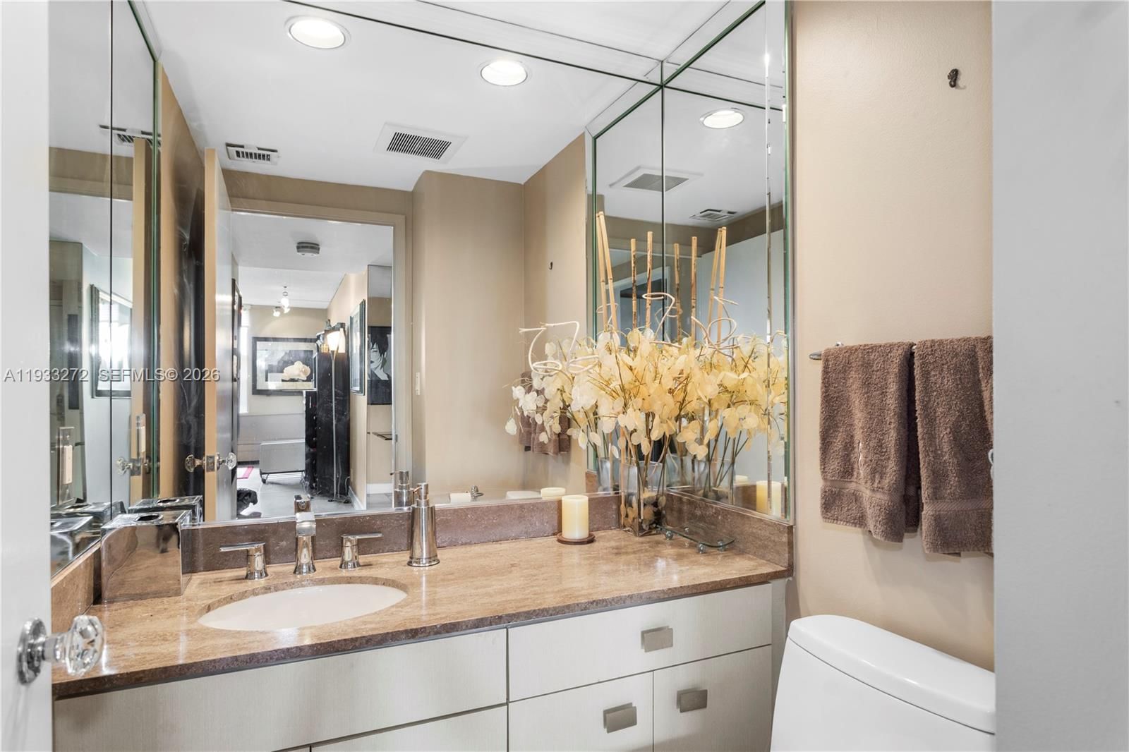 Real estate property located at 1581 Brickell Ave #107, Miami-dade, Villa Regina Condo, Miami, FL