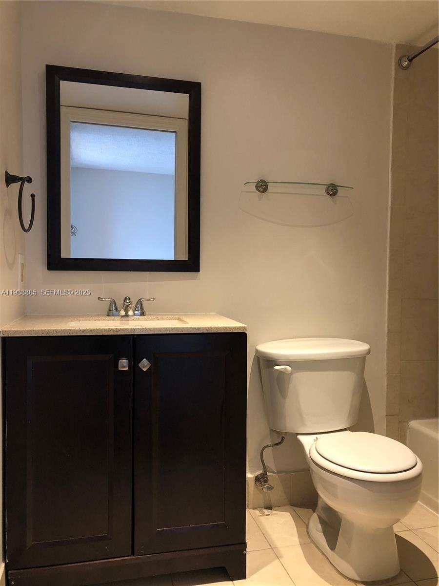 Real estate property located at 8400 133rd Ave Rd #324, Miami-dade, The Horizons West Condo #, Miami, FL