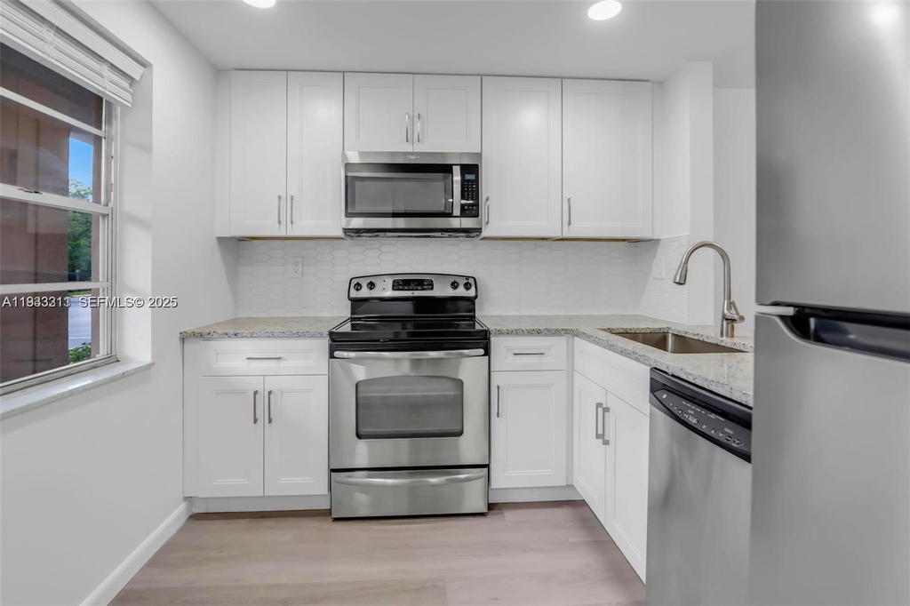 Real estate property located at 2601 48TH TERRACE #147, Broward, Cypress Chase Condo No 8, Lauderdale Lakes, FL