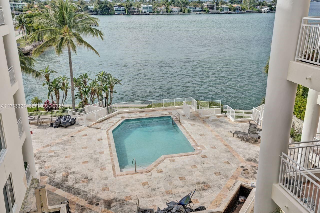 Real estate property located at 1 Century Ln #510, Miami-dade, The Vistas Condo, Miami Beach, FL