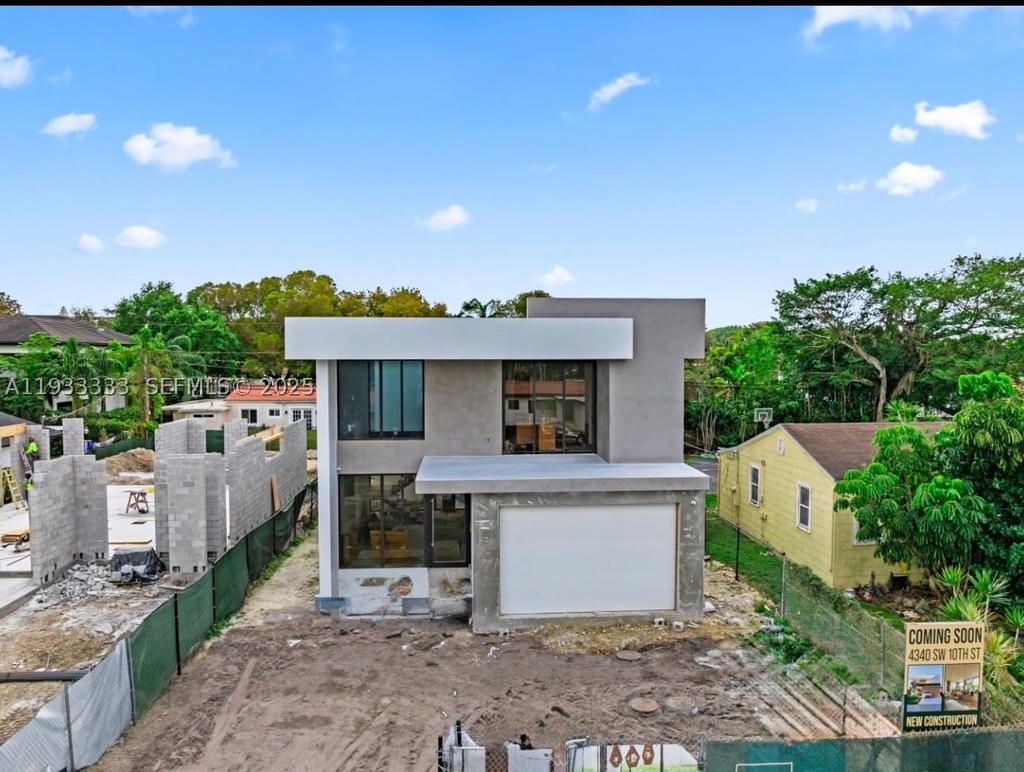 Real estate property located at 4340 10th St, Miami-dade, Le Jeune Villas, Miami, FL