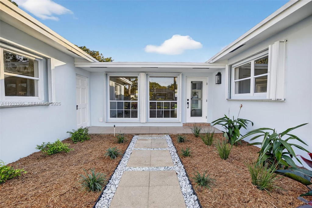 Real estate property located at 6800 7th St, Broward, Plantation Gardens Sec 5, Plantation, FL