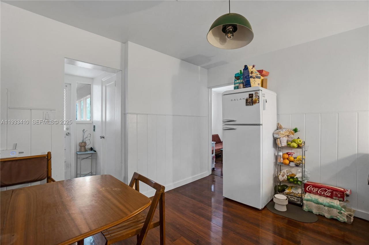 Real estate property located at 9210 4th Ave, Miami-dade, Pinewood Park Pl Amd 2nd, Miami, FL