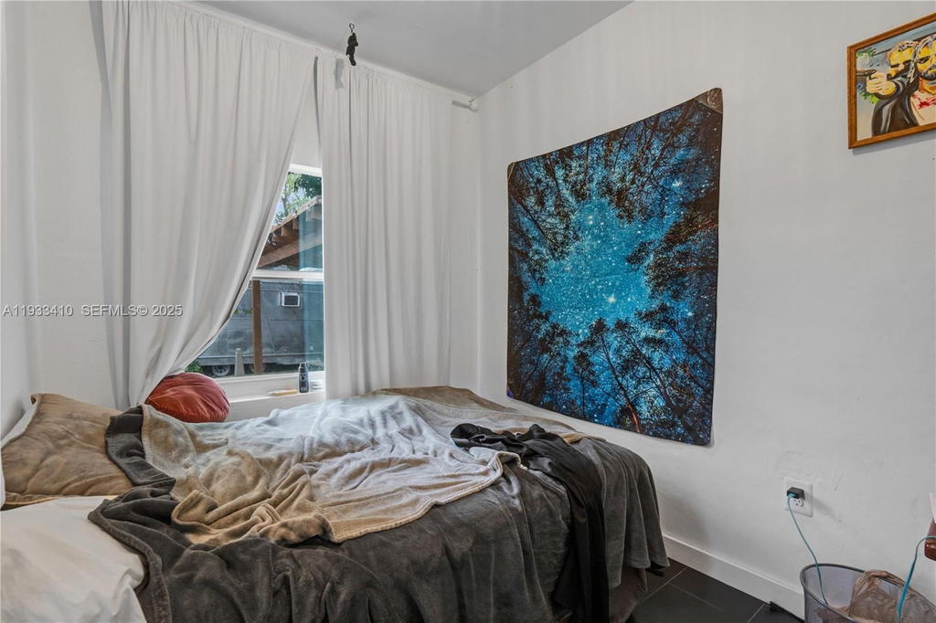Real estate property located at 9210 4th Ave, Miami-dade, Pinewood Park Pl Amd 2nd, Miami, FL