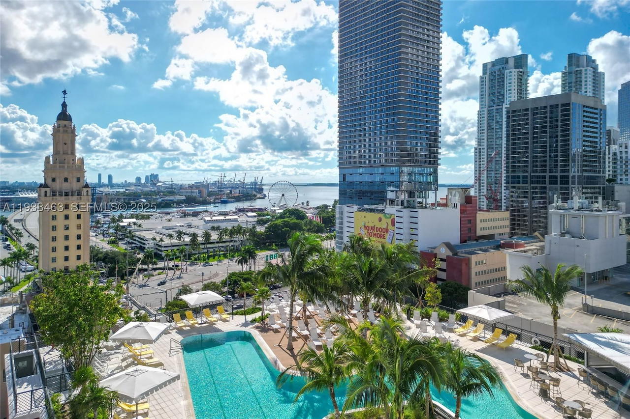 Real estate property located at 159 6th St #4010, Miami-dade, Gale Residences, Miami, FL