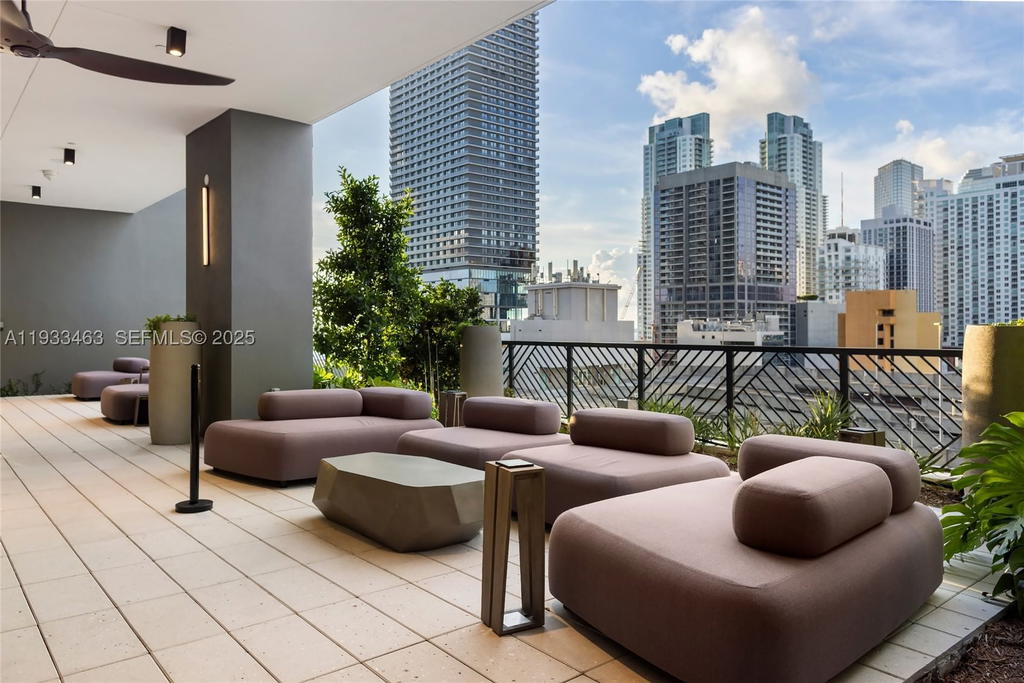 Real estate property located at 159 6th St #4010, Miami-dade, Gale Residences, Miami, FL