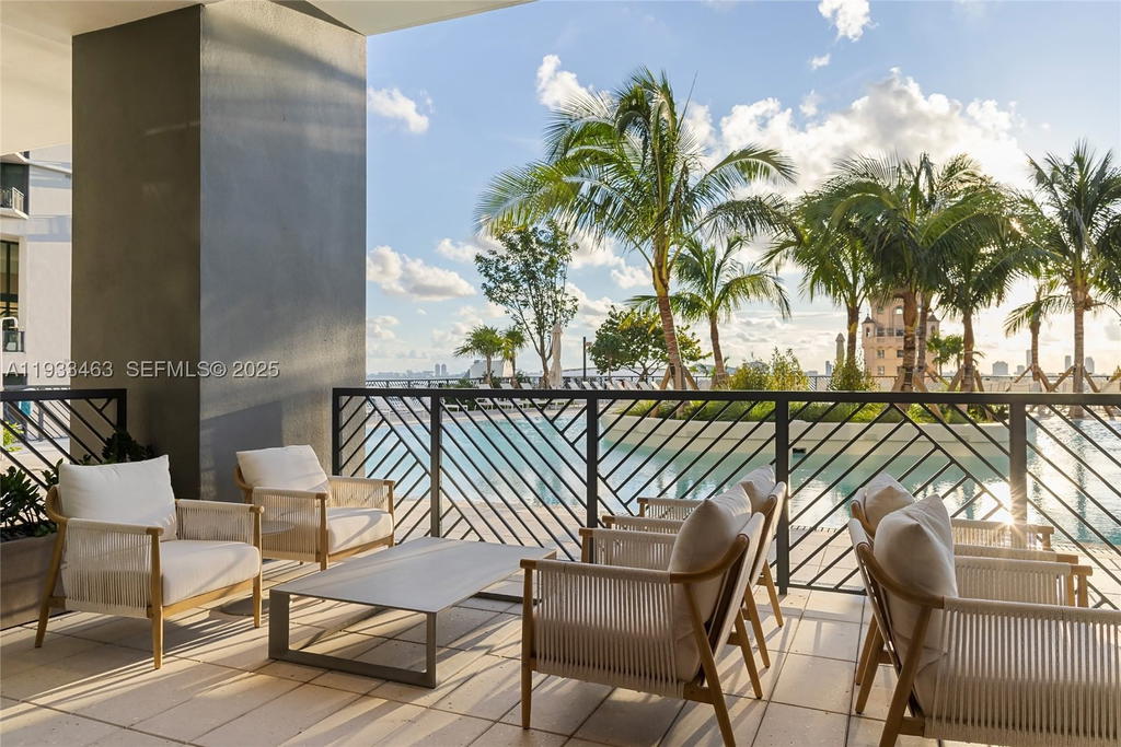 Real estate property located at 159 6th St #4010, Miami-dade, Gale Residences, Miami, FL