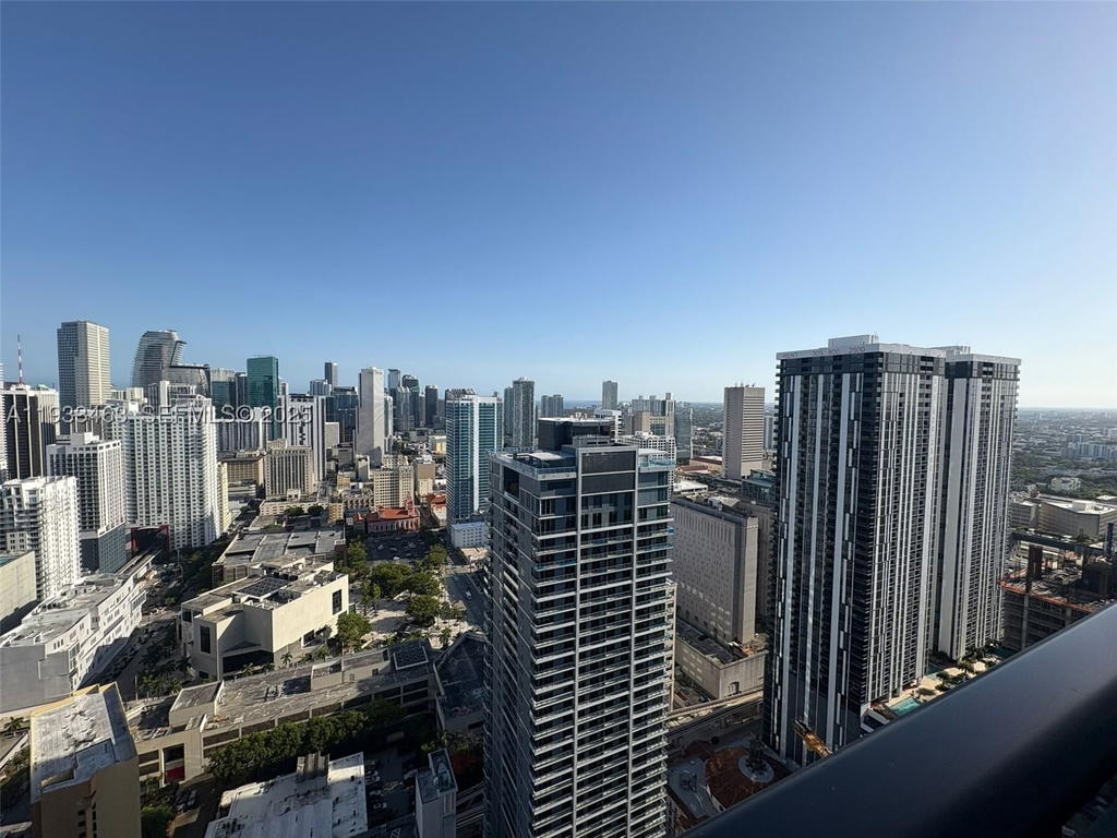 Real estate property located at 159 6th St #4010, Miami-dade, Gale Residences, Miami, FL