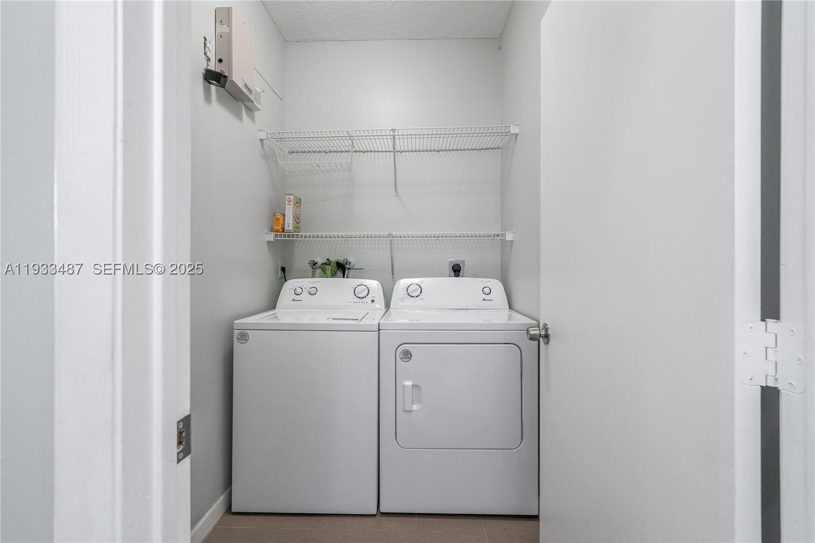 Real estate property located at 15674 12th Mnr, Broward, Towngate, Pembroke Pines, FL