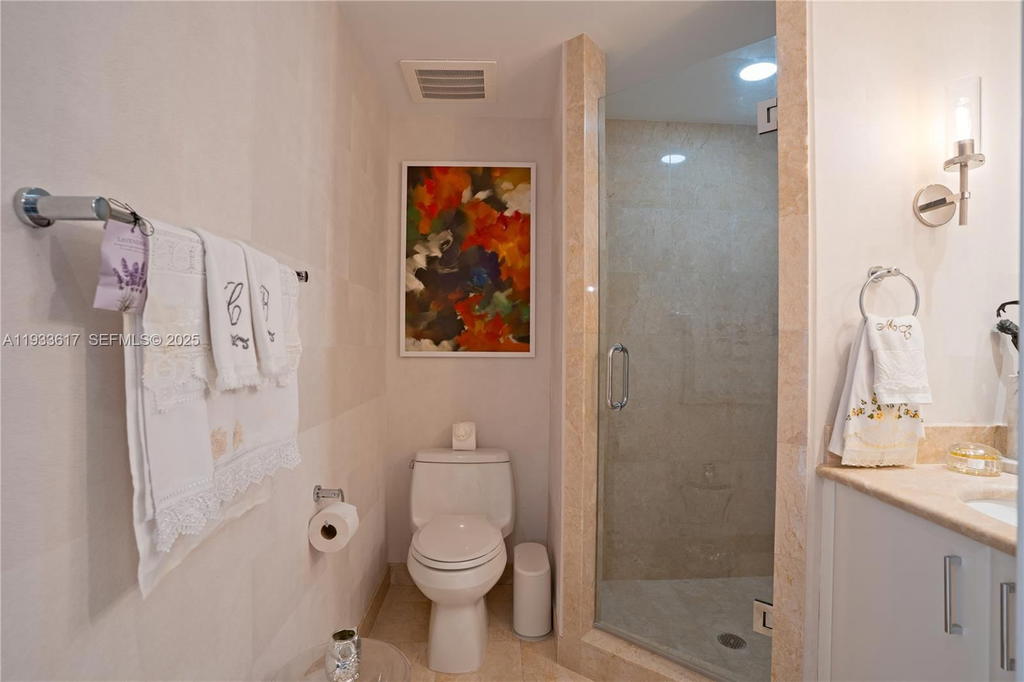 Real estate property located at 1331 Brickell Bay Dr #1609, Miami-dade, Jade At Brickell Bay Drive, Miami, FL