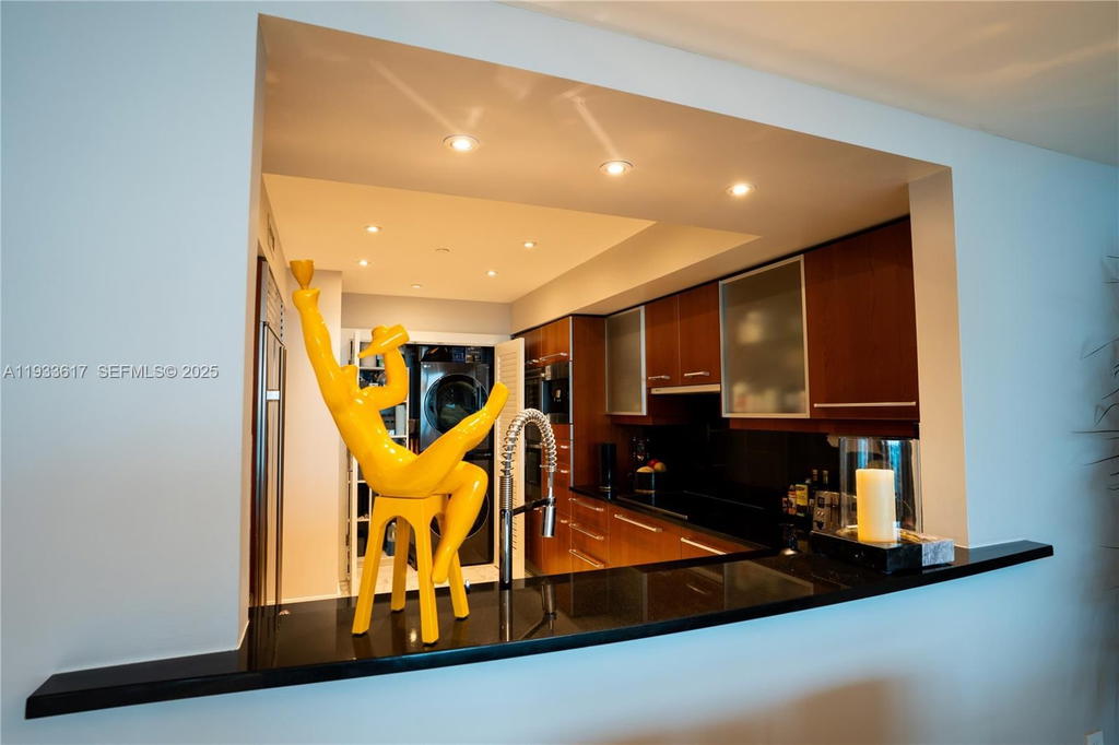 Real estate property located at 1331 Brickell Bay Dr #1609, Miami-dade, Jade At Brickell Bay Drive, Miami, FL