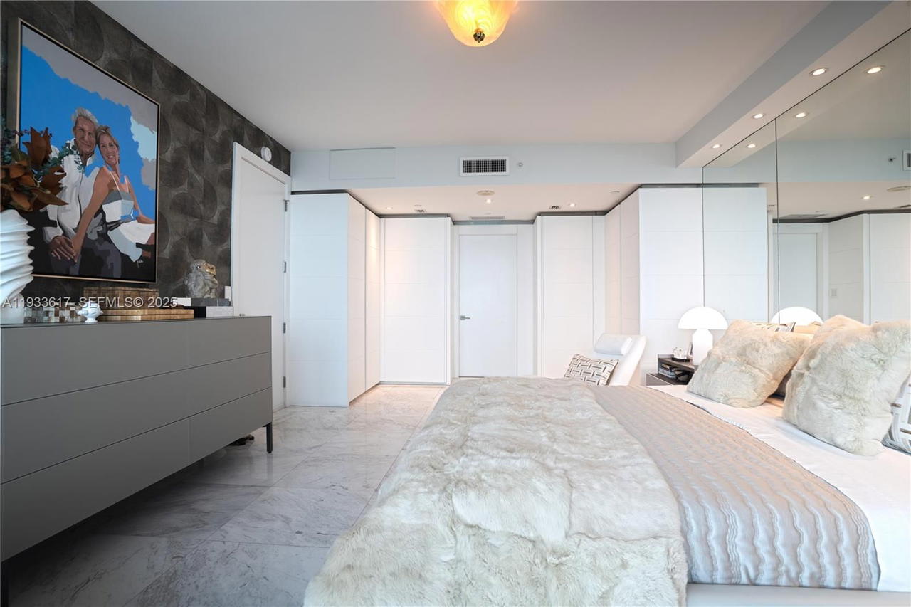 Real estate property located at 1331 Brickell Bay Dr #1609, Miami-dade, Jade At Brickell Bay Drive, Miami, FL