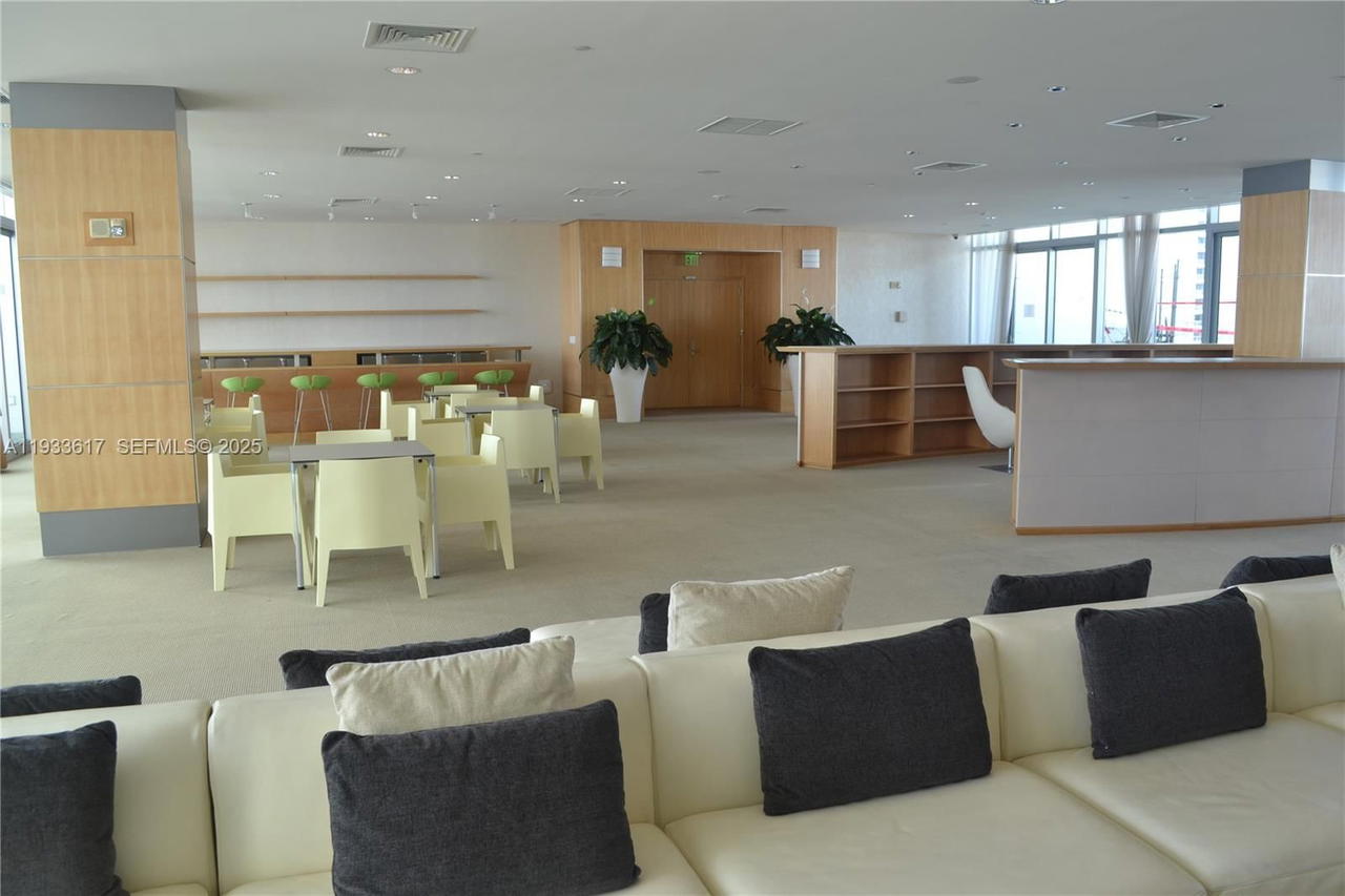 Real estate property located at 1331 Brickell Bay Dr #1609, Miami-dade, Jade At Brickell Bay Drive, Miami, FL