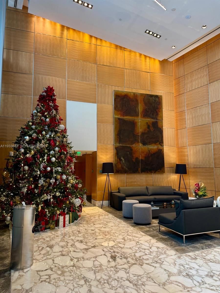 Real estate property located at 1331 Brickell Bay Dr #1609, Miami-dade, Jade At Brickell Bay Drive, Miami, FL