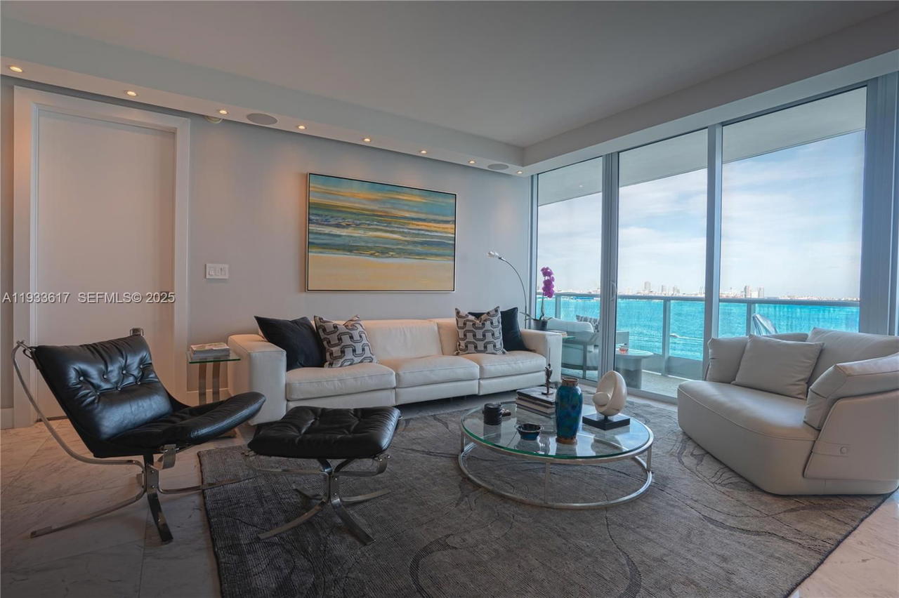Real estate property located at 1331 Brickell Bay Dr #1609, Miami-dade, Jade At Brickell Bay Drive, Miami, FL