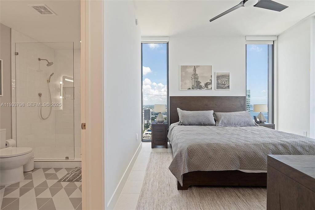 Real estate property located at 159 6th St #5015, Miami-dade, 159 Ne 6th Street Condo, Miami, FL