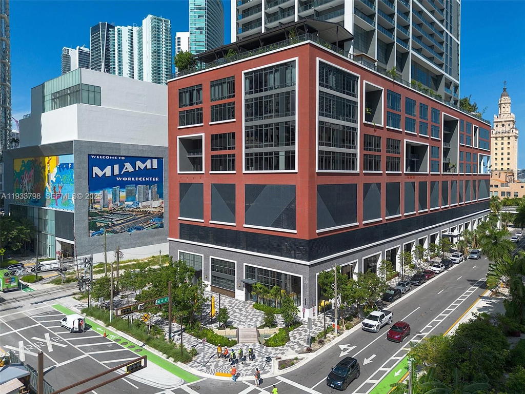 Real estate property located at 159 6th St #5015, Miami-dade, 159 Ne 6th Street Condo, Miami, FL