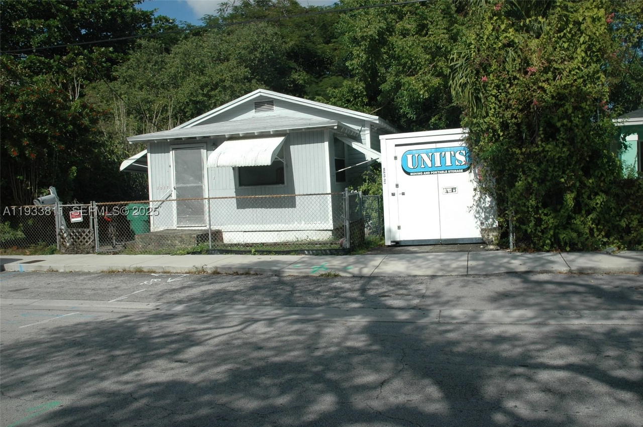 Real estate property located at 3537 Charles Ave, Miami-dade, Frow Homestead, Miami, FL