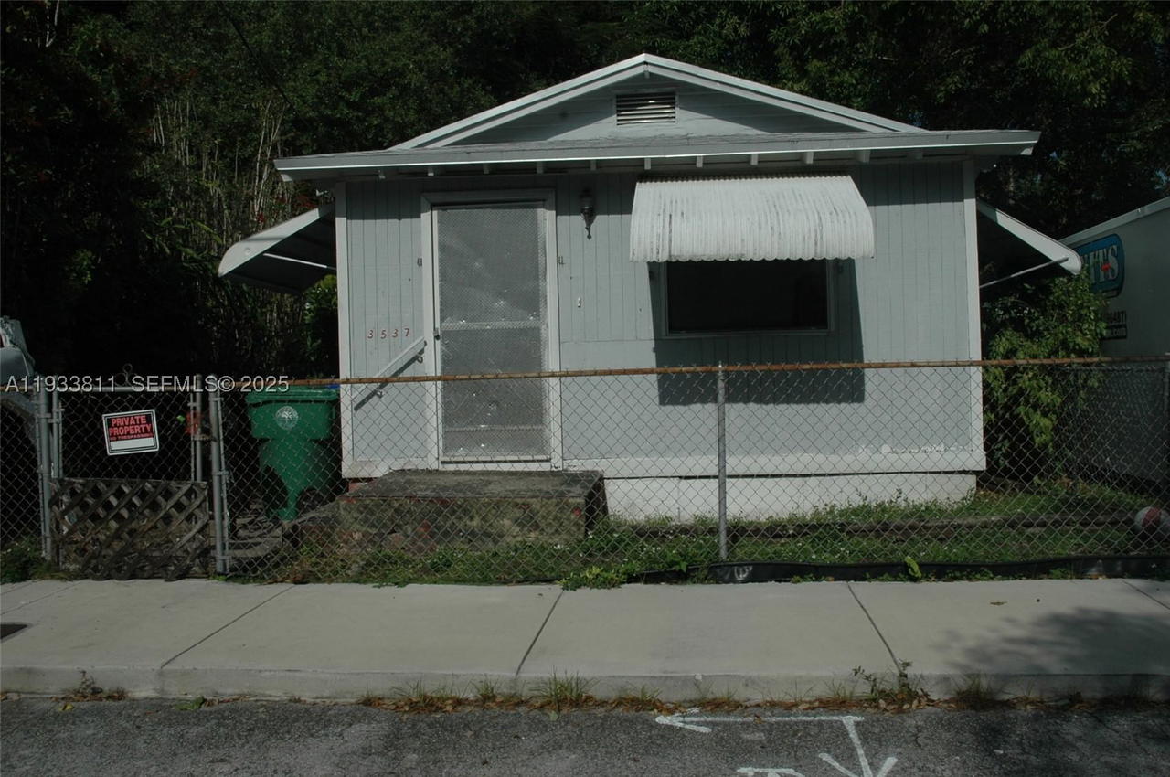 Real estate property located at 3537 Charles Ave, Miami-dade, Frow Homestead, Miami, FL