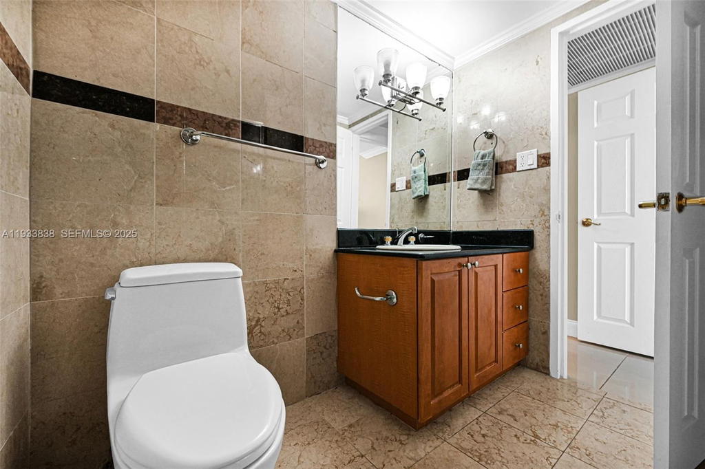 Real estate property located at 5225 Collins Ave #706, Miami-dade, The Alexander Condo, Miami Beach, FL