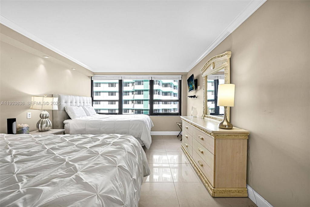 Real estate property located at 5225 Collins Ave #706, Miami-dade, The Alexander Condo, Miami Beach, FL