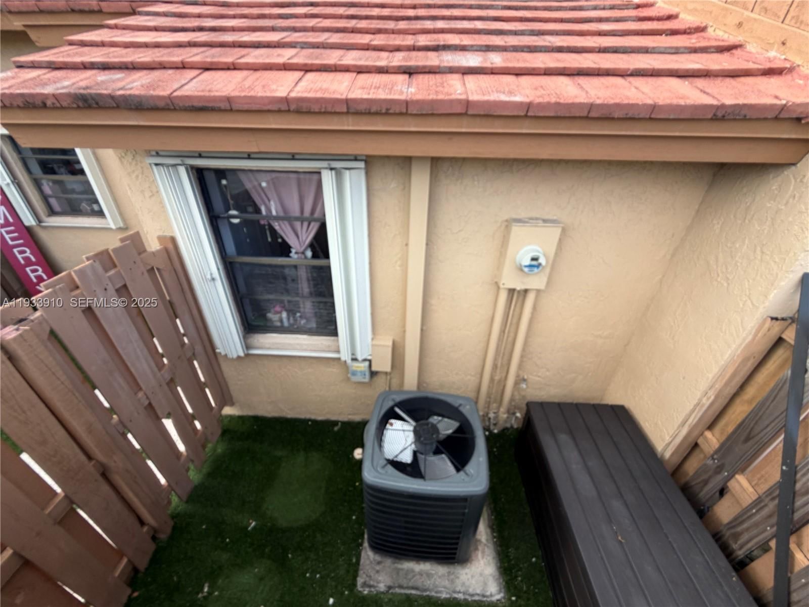 Real estate property located at 1194 135th Pl, Miami-dade, Tamiami Lakes Townhomes S, Miami, FL