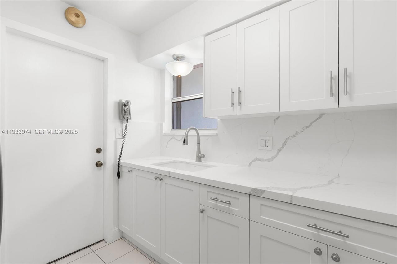 Real estate property located at 4310 9th Ct, Broward, Golf View Heights, Plantation, FL