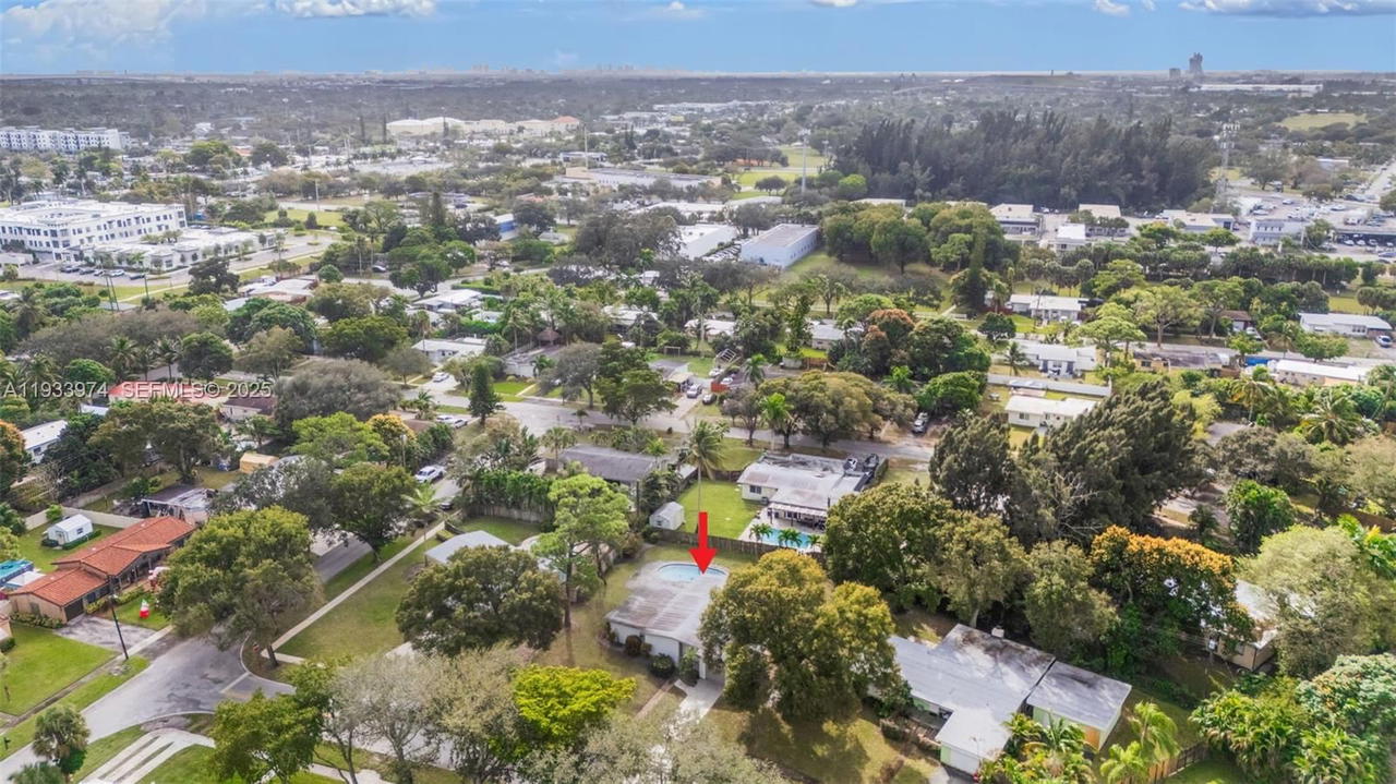 Real estate property located at 4310 9th Ct, Broward, Golf View Heights, Plantation, FL