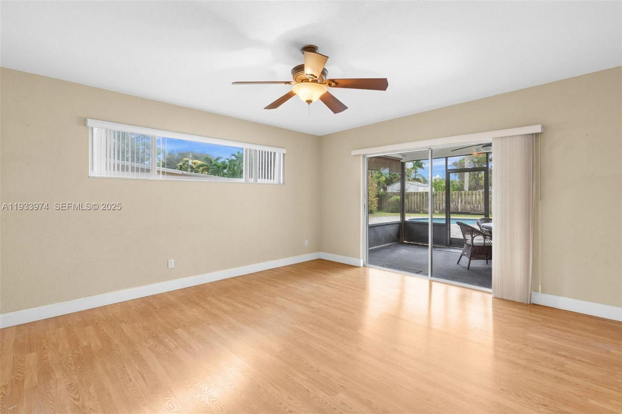 Real estate property located at 4310 9th Ct, Broward, Golf View Heights, Plantation, FL