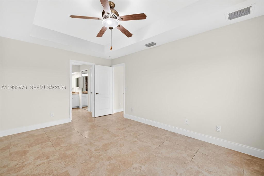 Real estate property located at 2700 10 SW, Lee, Lehigh Acres Unit 8, Lehigh Acres, FL