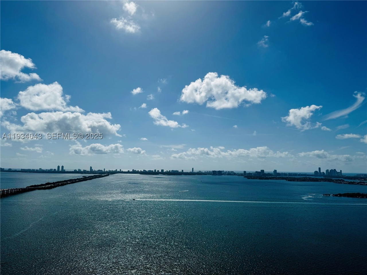 Real estate property located at 480 31st St #3404, Miami-dade, Gran Paraiso Condo, Miami, FL
