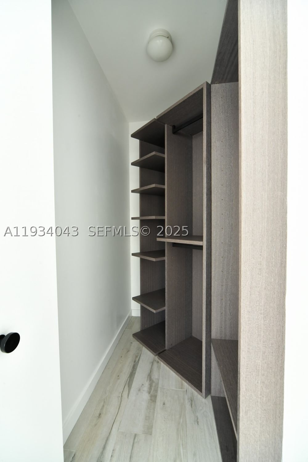 Real estate property located at 480 31st St #3404, Miami-dade, Gran Paraiso Condo, Miami, FL