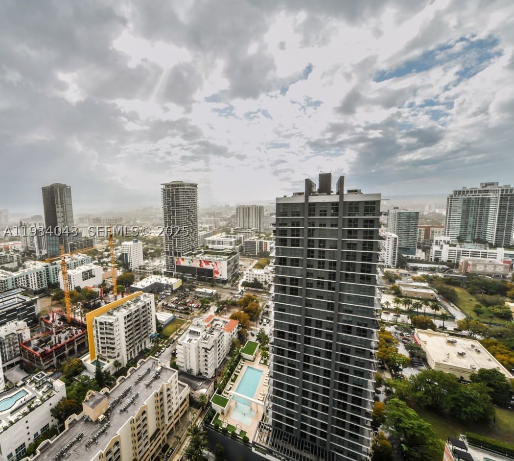 Real estate property located at 480 31st St #3404, Miami-dade, Gran Paraiso Condo, Miami, FL