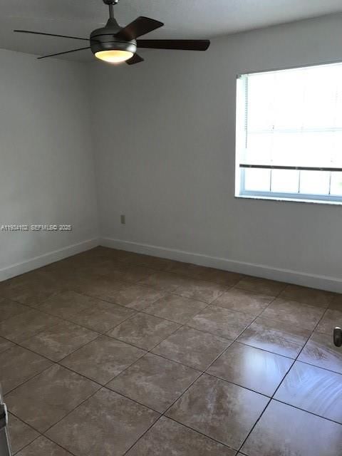 Real estate property located at 6725 174th Ter H-12, Miami-dade, Antigua At Cntry Clubof M, Hialeah, FL