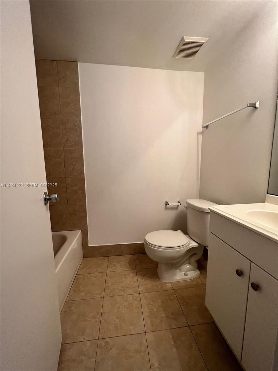Real estate property located at 8660 5th Ter #15-107, Miami-dade, Coral Pointe Townhomes Co, Miami, FL