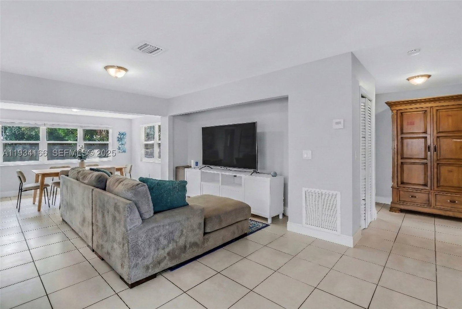 Real estate property located at 312 35th st., Broward, Lloyd Estates, Oakland Park, FL