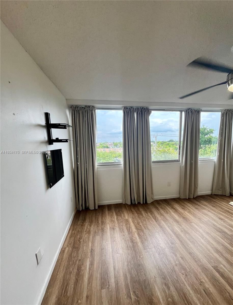 Real estate property located at 1750 56th St #211, Miami-dade, Trianon Park Condo, Hialeah, FL