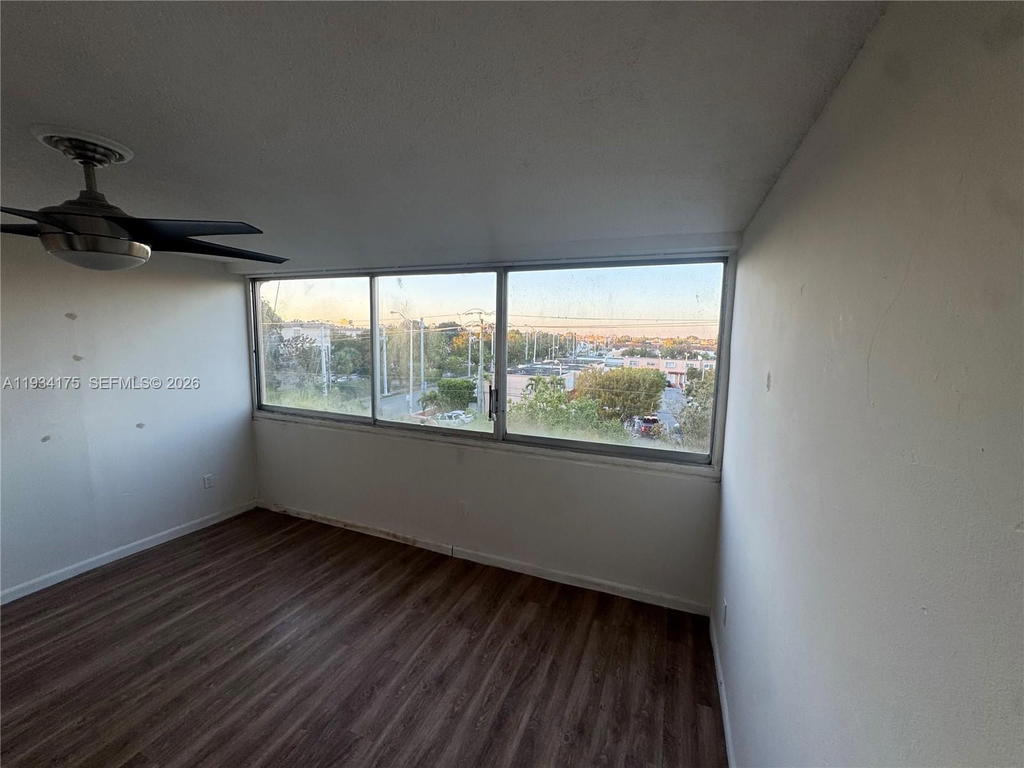Real estate property located at 1750 56th St #211, Miami-dade, Trianon Park Condo, Hialeah, FL
