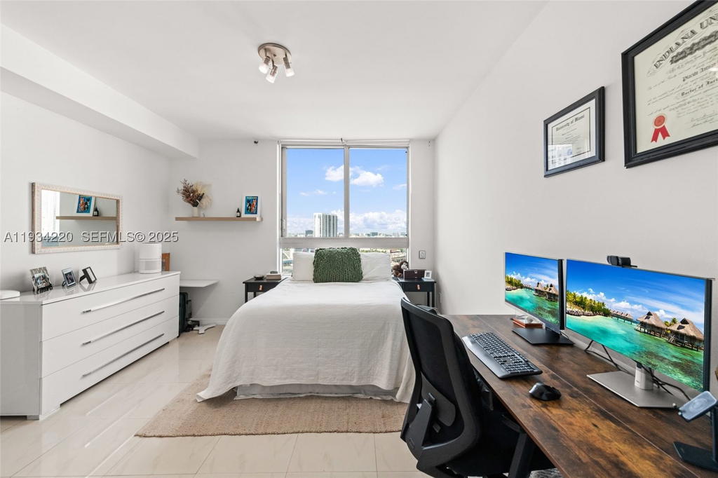 Real estate property located at 90 3rd St #2109, Miami-dade, Ivy Condo, Miami, FL