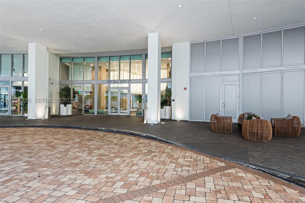 Real estate property located at 90 3rd St #2109, Miami-dade, Ivy Condo, Miami, FL