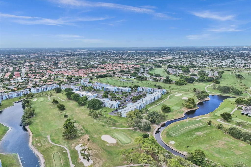 Real estate property located at 7684 18th St #202, Broward, 12 Of Palm Springs 2 Cond, Margate, FL