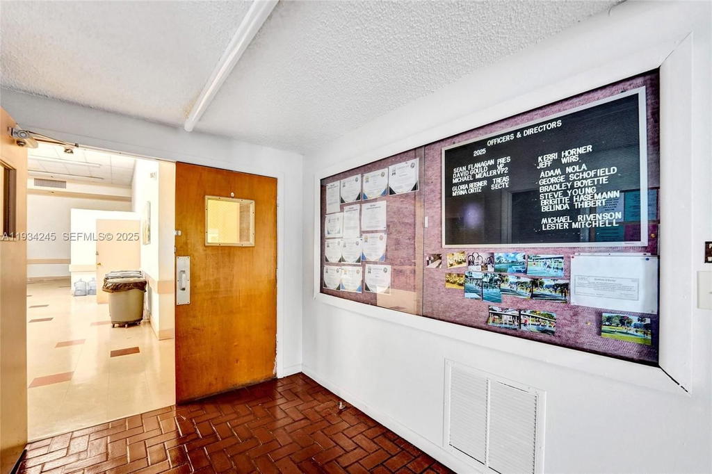 Real estate property located at 7684 18th St #202, Broward, 12 Of Palm Springs 2 Cond, Margate, FL