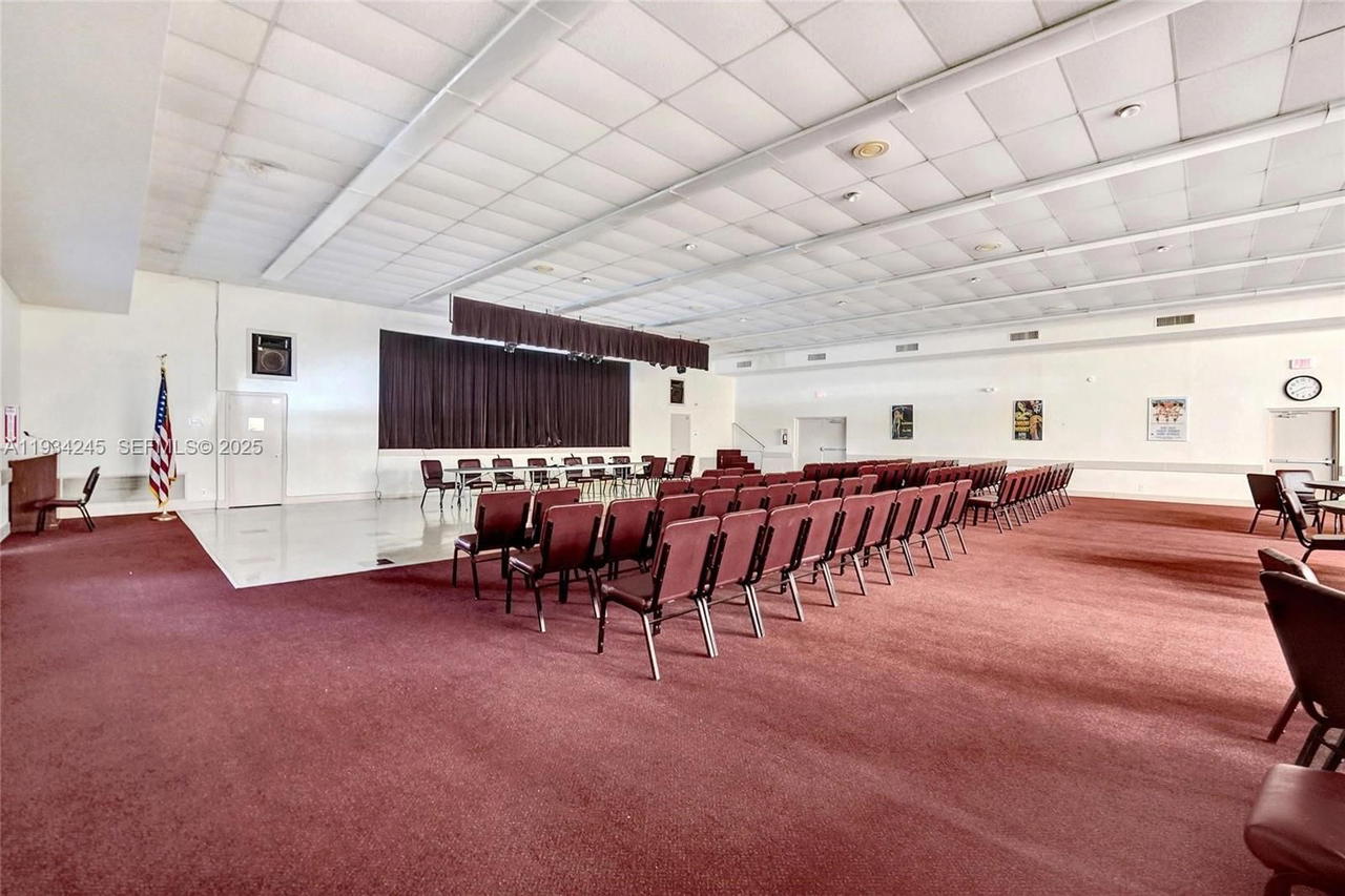 Real estate property located at 7684 18th St #202, Broward, 12 Of Palm Springs 2 Cond, Margate, FL